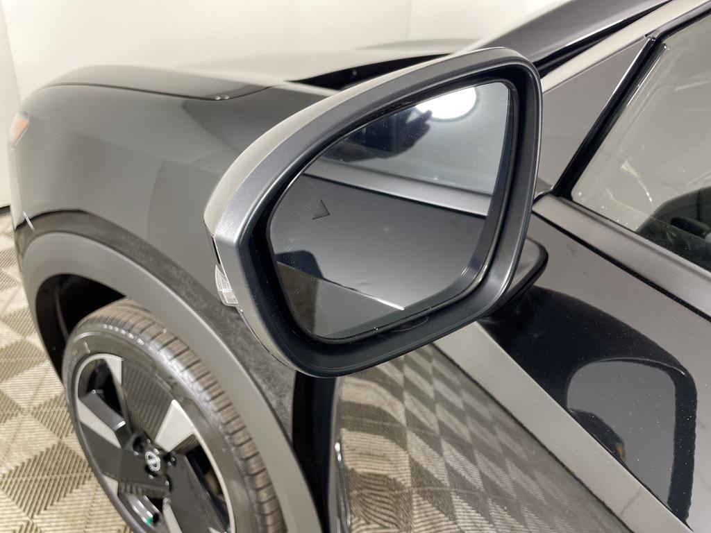 new 2025 Nissan Kicks car, priced at $23,467