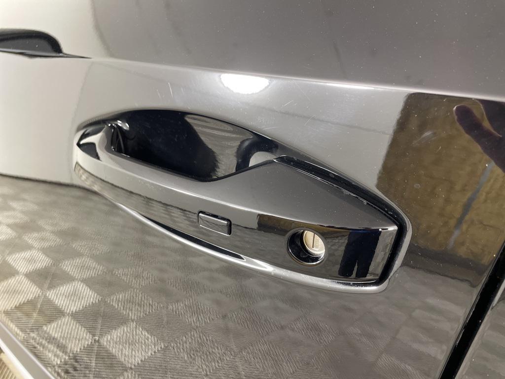 new 2025 Nissan Kicks car, priced at $23,467