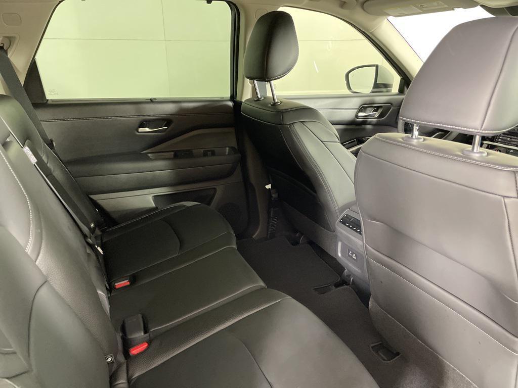 new 2025 Nissan Pathfinder car, priced at $34,943