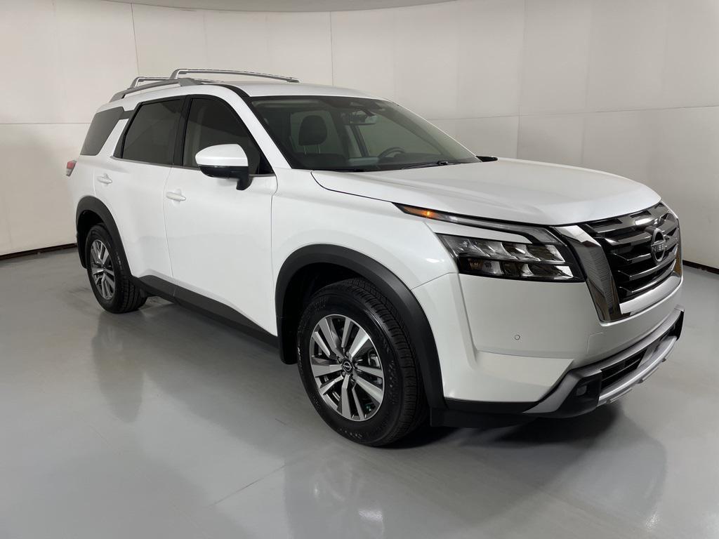 new 2025 Nissan Pathfinder car, priced at $34,943