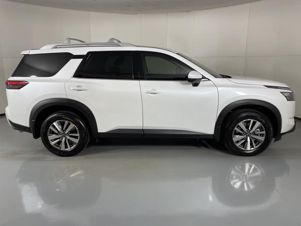 new 2025 Nissan Pathfinder car, priced at $34,943