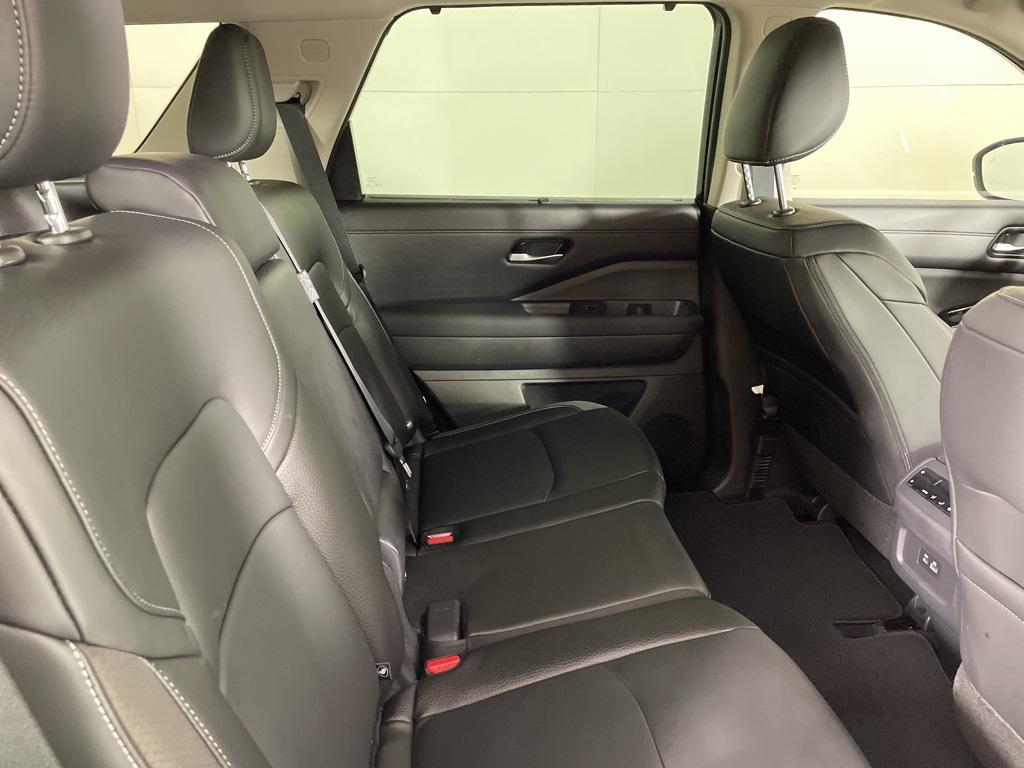 new 2025 Nissan Pathfinder car, priced at $34,943