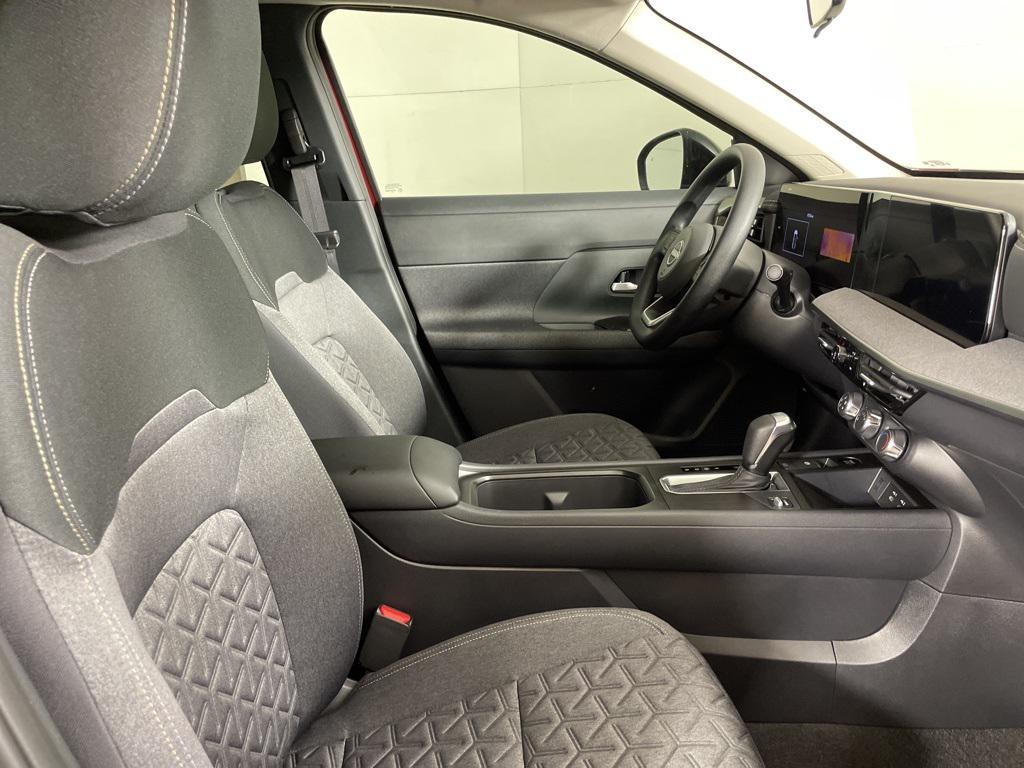 new 2025 Nissan Kicks car, priced at $23,205