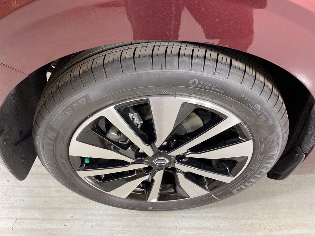 new 2025 Nissan Sentra car, priced at $24,315
