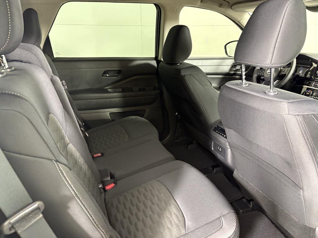 new 2025 Nissan Pathfinder car, priced at $31,714
