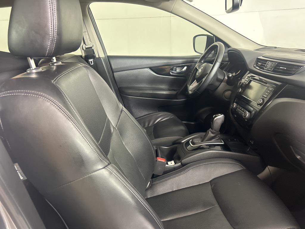 used 2022 Nissan Rogue Sport car, priced at $20,000