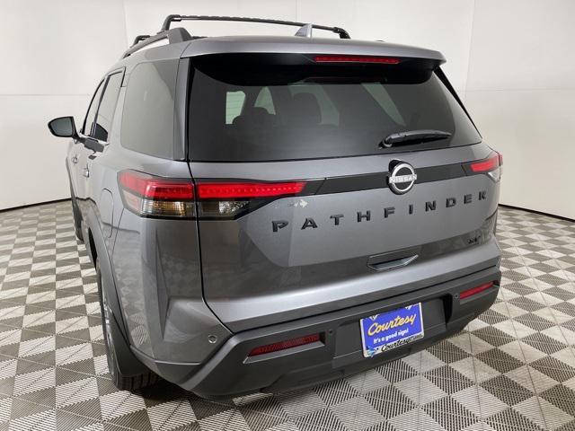 new 2024 Nissan Pathfinder car, priced at $39,280