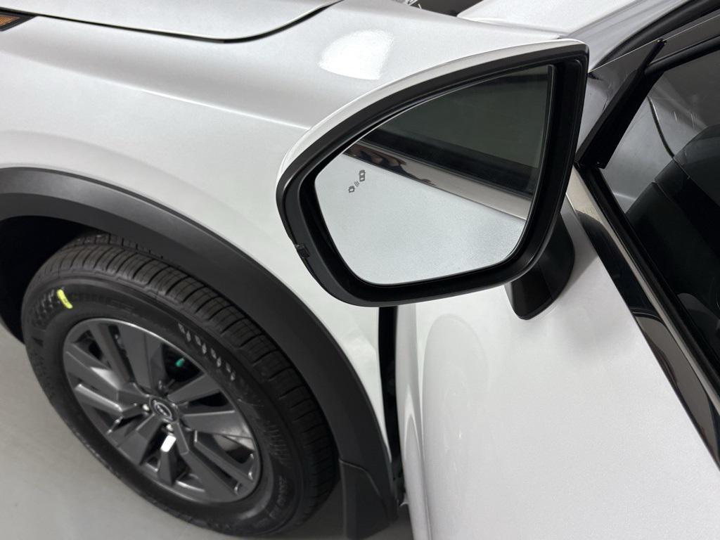 new 2025 Nissan Pathfinder car, priced at $34,014