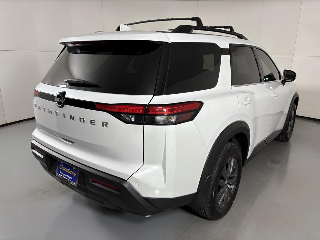 new 2025 Nissan Pathfinder car, priced at $34,014