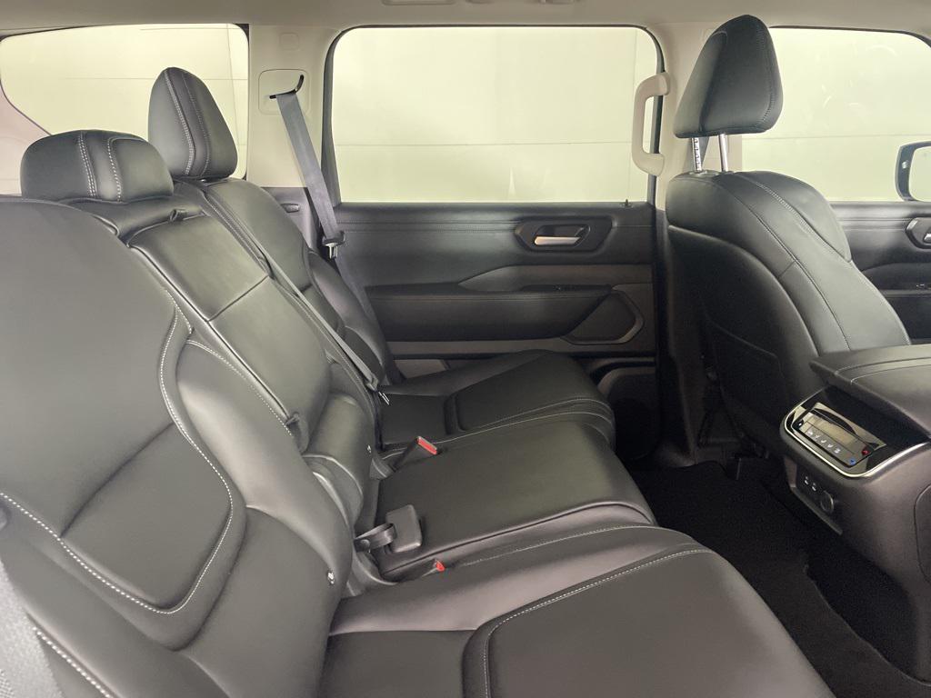 new 2025 Nissan Armada car, priced at $51,196