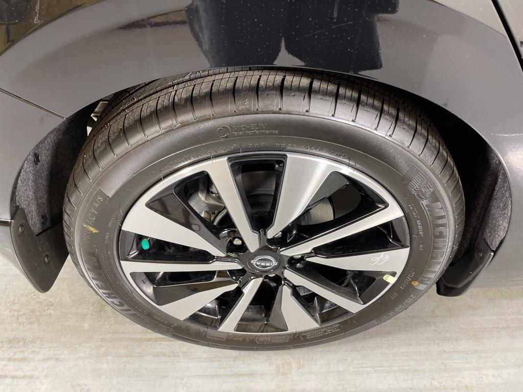 new 2025 Nissan Sentra car, priced at $21,920