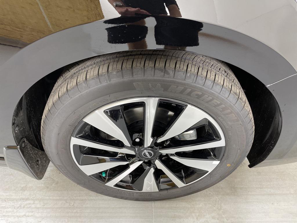 new 2025 Nissan Sentra car, priced at $21,920