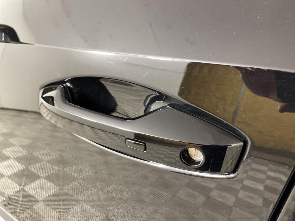 new 2025 Nissan Kicks car, priced at $23,987