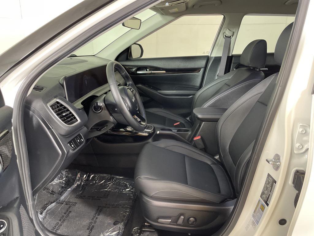 used 2024 Kia Seltos car, priced at $22,000