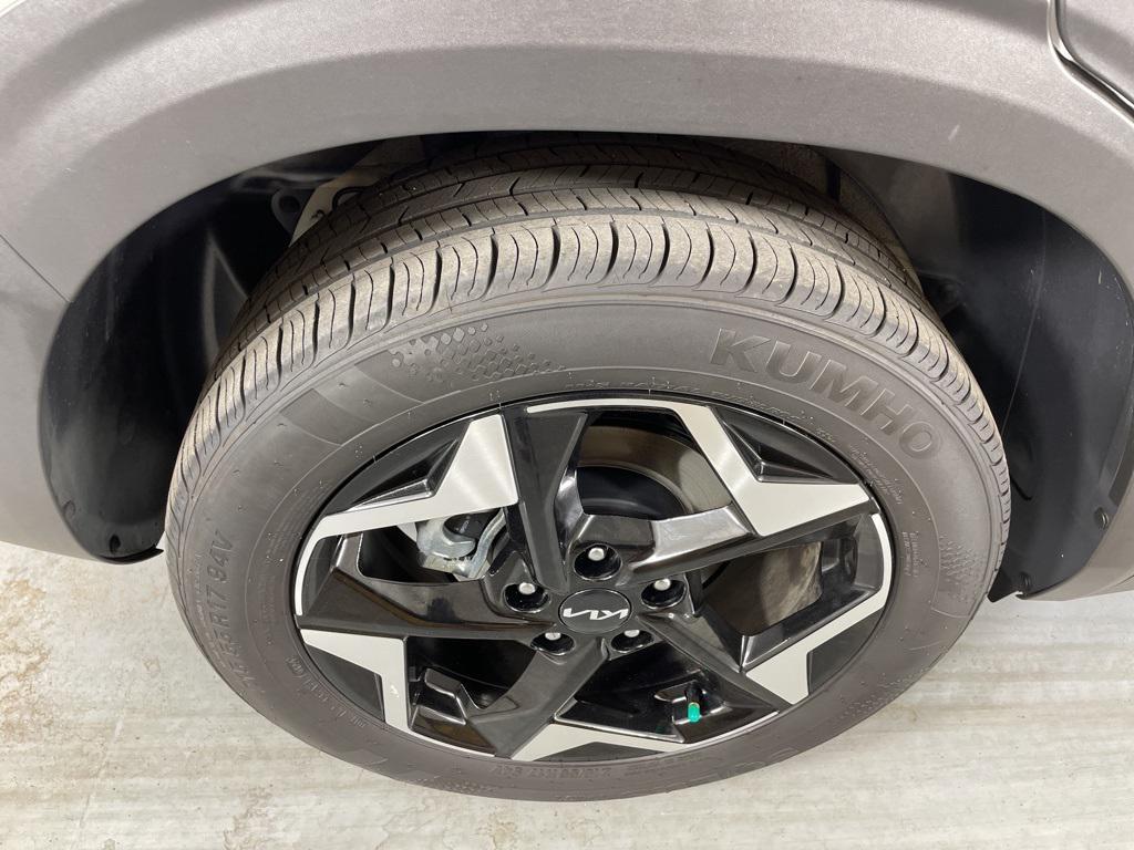 used 2024 Kia Seltos car, priced at $22,000