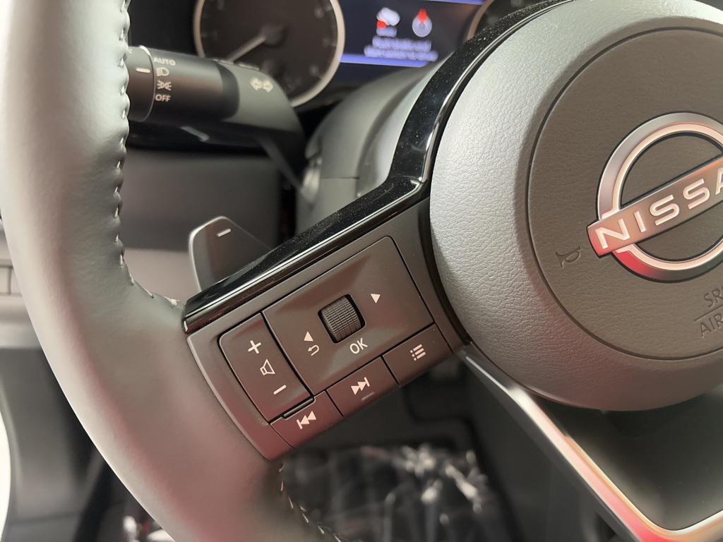 new 2025 Nissan Pathfinder car, priced at $35,062