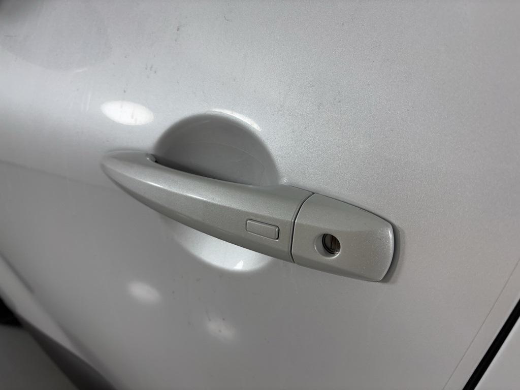 new 2025 Nissan Pathfinder car, priced at $35,062