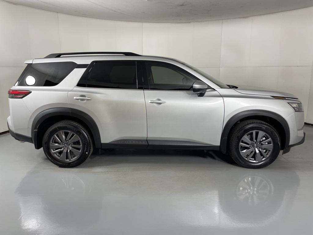 new 2025 Nissan Pathfinder car, priced at $33,478