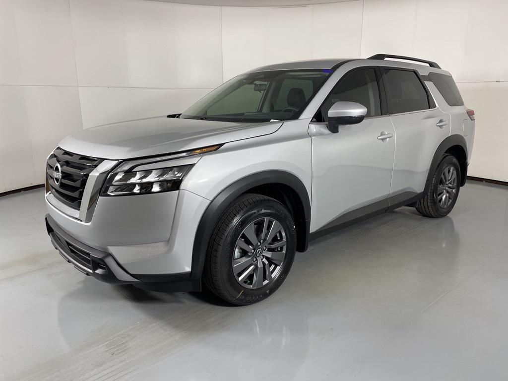 new 2025 Nissan Pathfinder car, priced at $33,478
