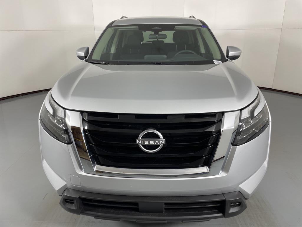 new 2025 Nissan Pathfinder car, priced at $33,478