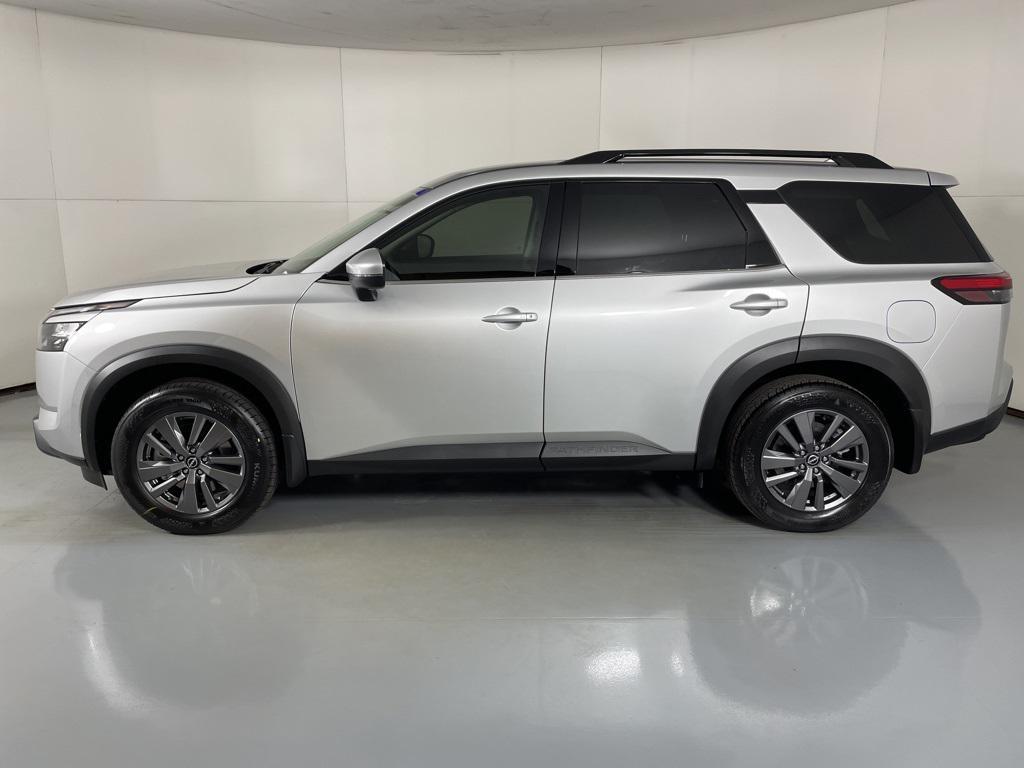 new 2025 Nissan Pathfinder car, priced at $33,478