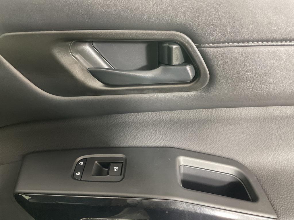 new 2025 Nissan Pathfinder car, priced at $33,478