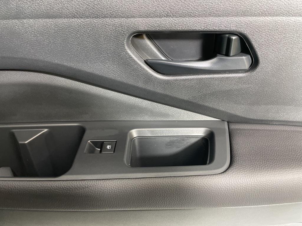 new 2025 Nissan Pathfinder car, priced at $33,478