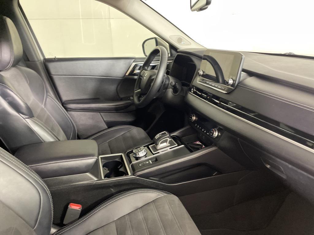 used 2024 Mitsubishi Outlander car, priced at $20,500