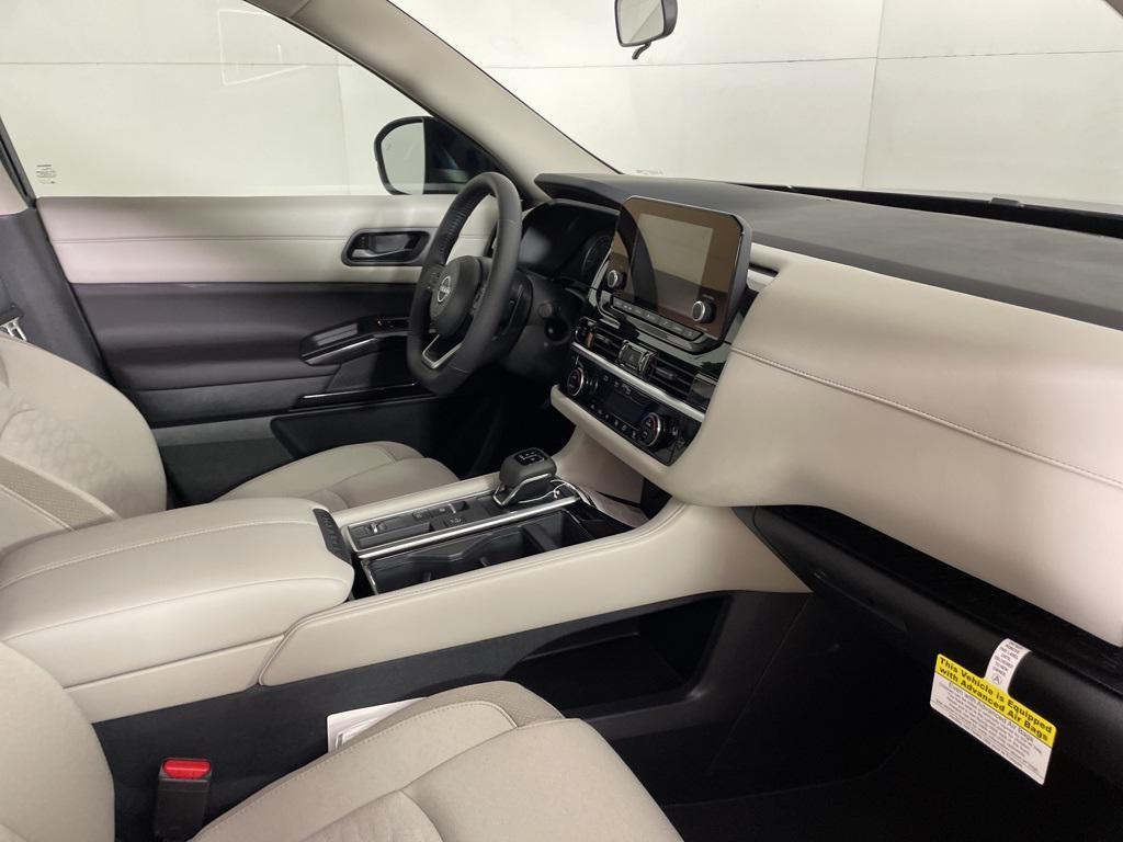 new 2025 Nissan Pathfinder car, priced at $33,469