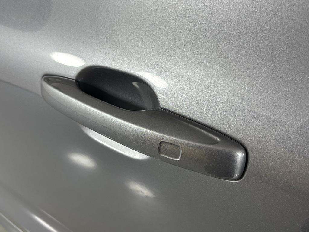 used 2021 Volvo XC60 car, priced at $25,750