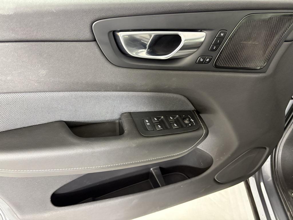 used 2021 Volvo XC60 car, priced at $25,750