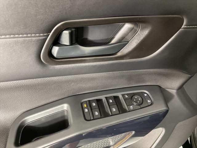 new 2025 Nissan Pathfinder car, priced at $38,666