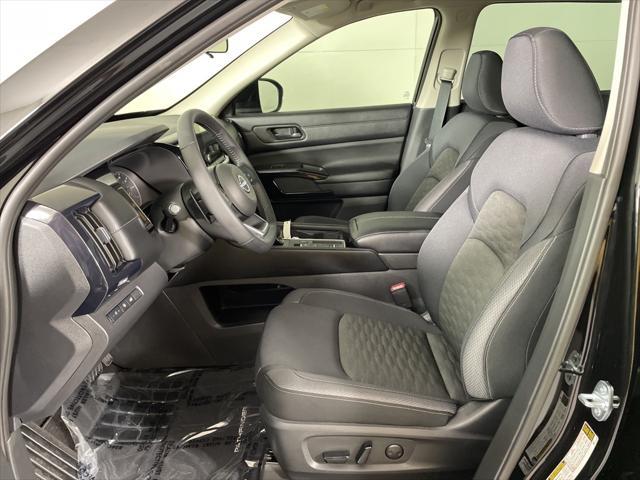 new 2025 Nissan Pathfinder car, priced at $38,666