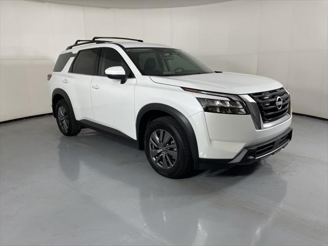 new 2025 Nissan Pathfinder car, priced at $38,688