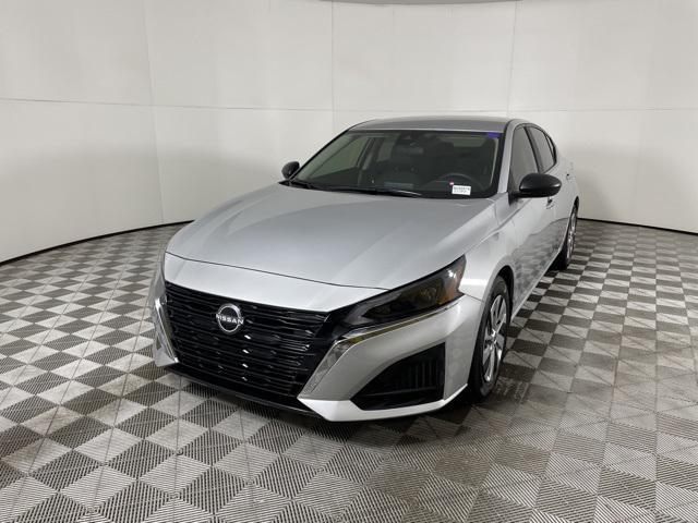 new 2024 Nissan Altima car, priced at $23,370