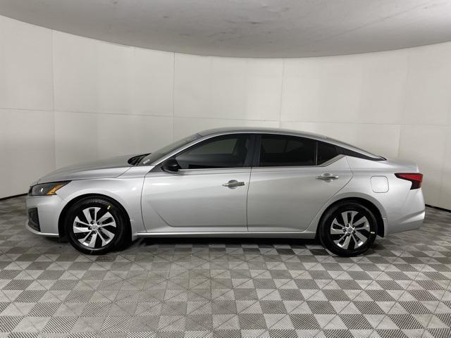 new 2024 Nissan Altima car, priced at $23,370