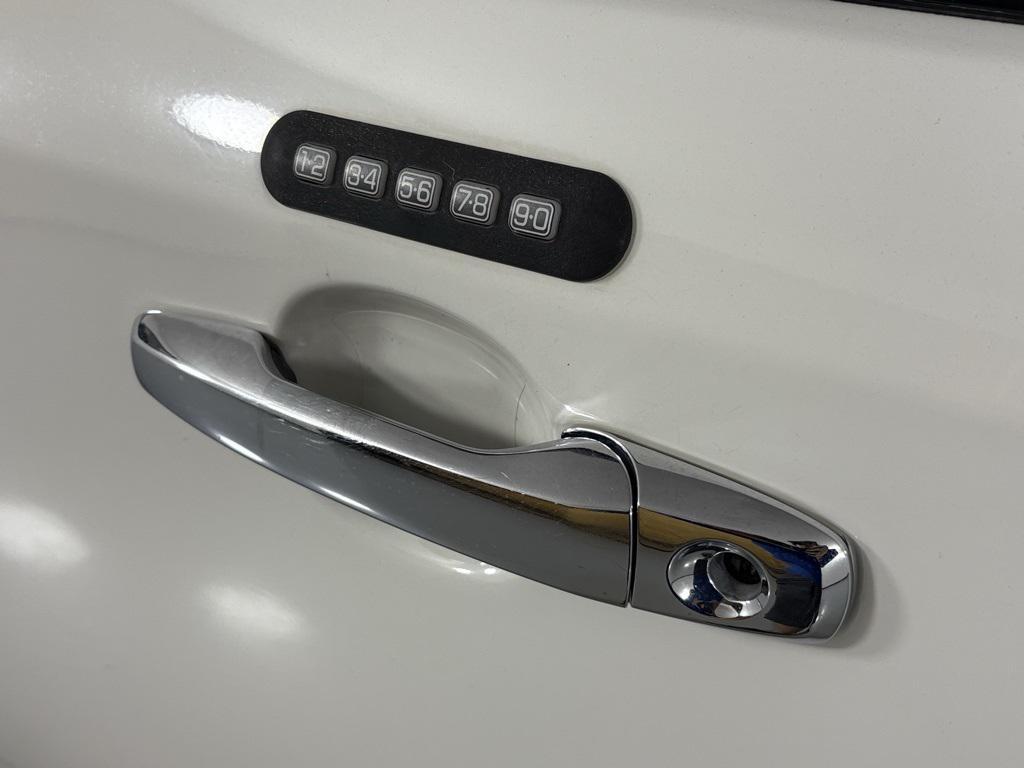 used 2011 Ford Edge car, priced at $8,000