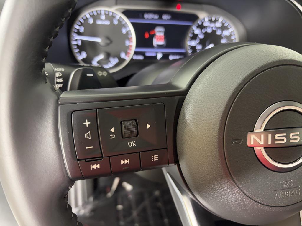 new 2025 Nissan Pathfinder car, priced at $33,884