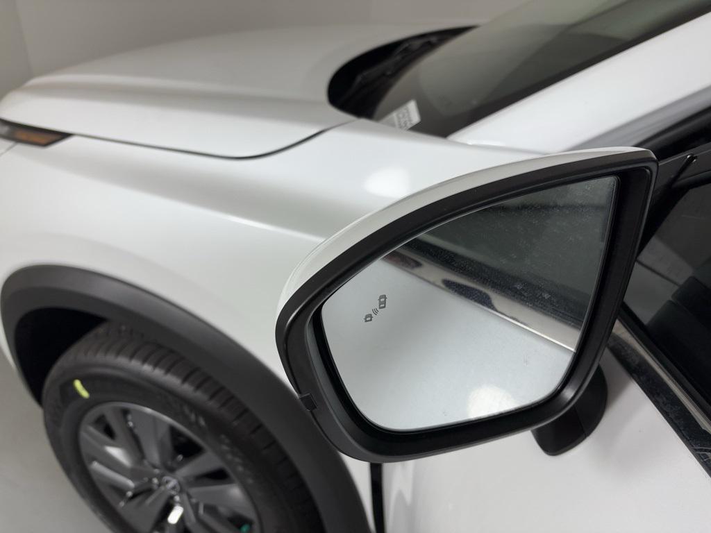 new 2025 Nissan Pathfinder car, priced at $33,884