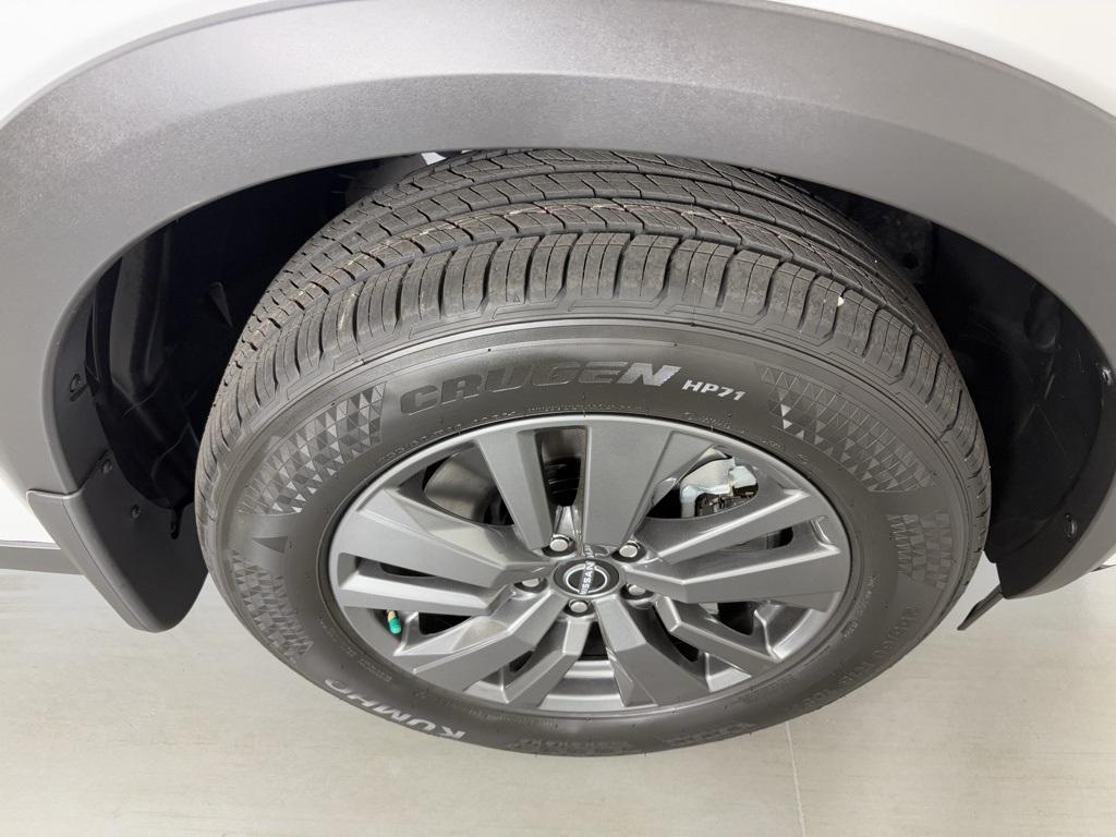 new 2025 Nissan Pathfinder car, priced at $33,884