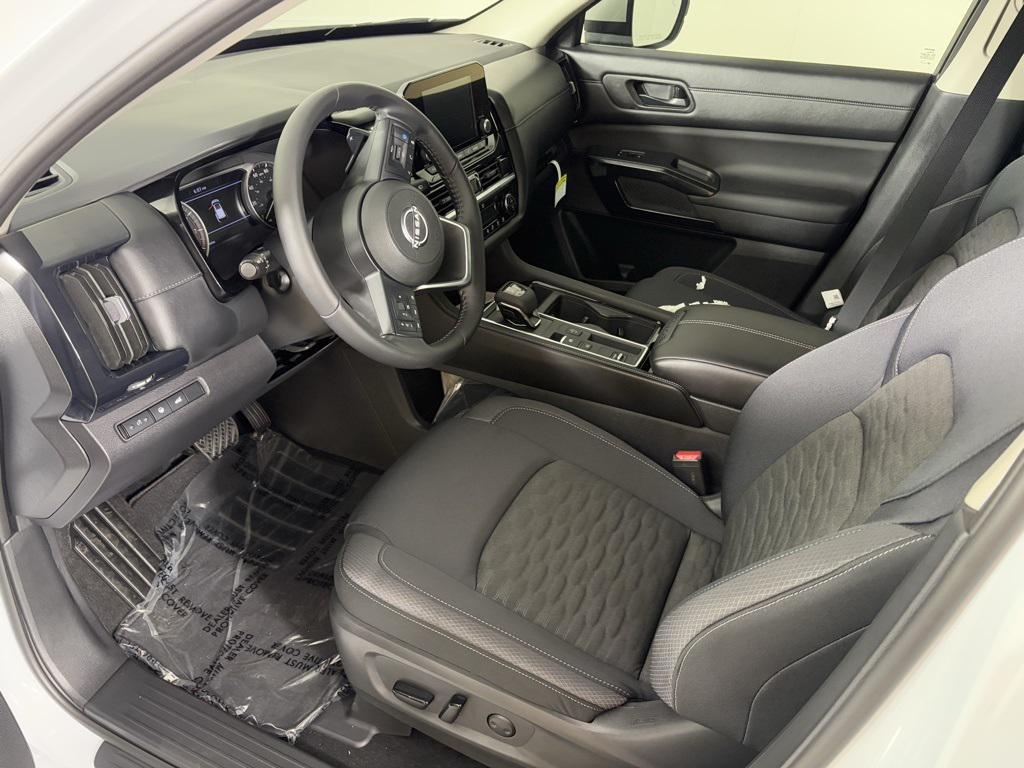 new 2025 Nissan Pathfinder car, priced at $33,884