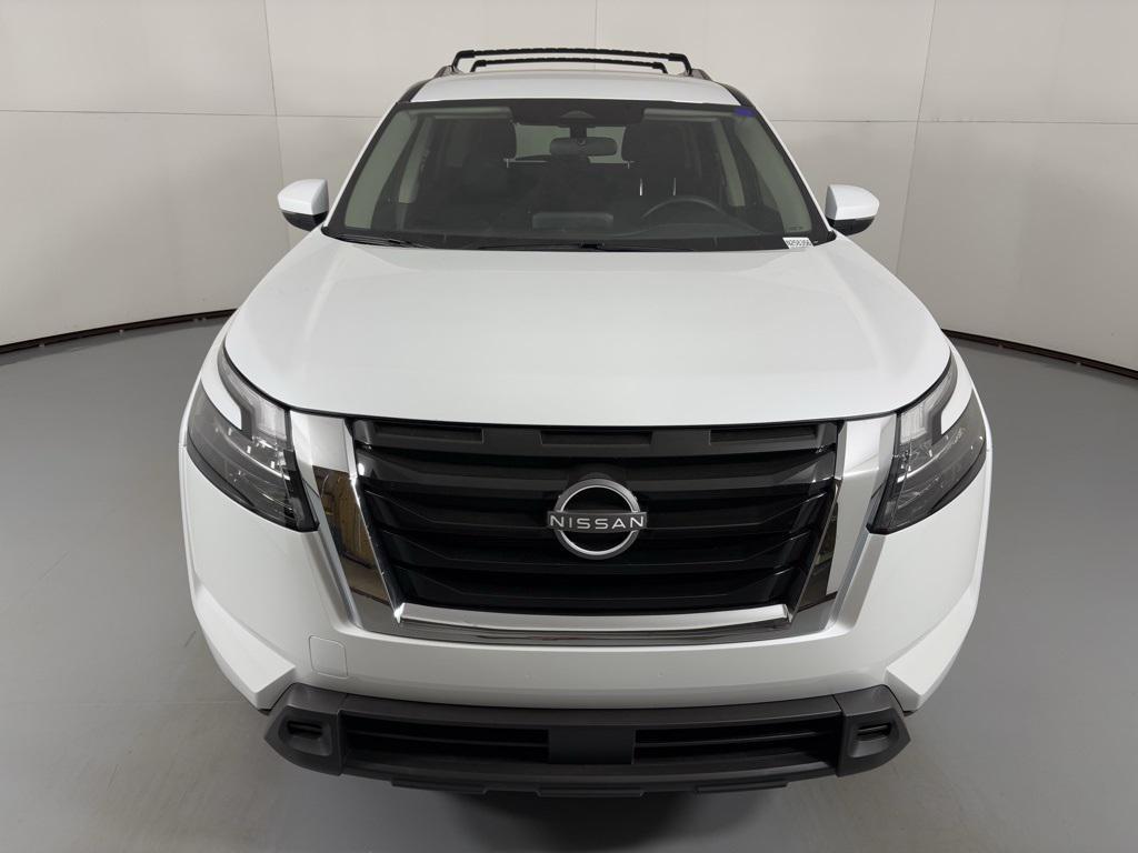 new 2025 Nissan Pathfinder car, priced at $33,884