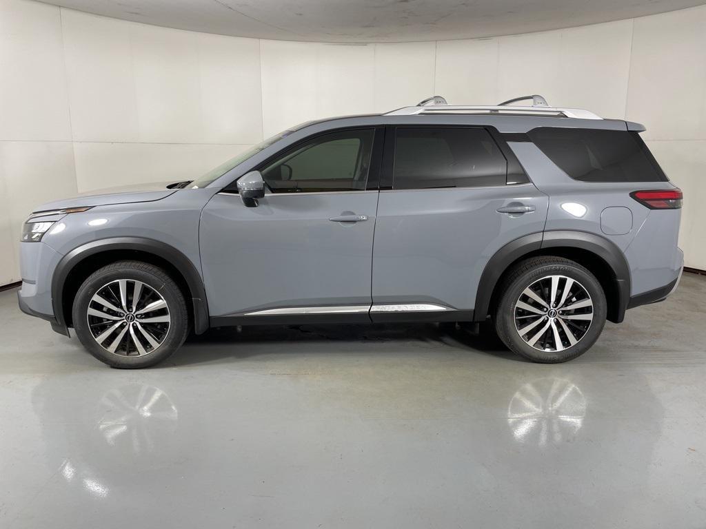 new 2025 Nissan Pathfinder car, priced at $42,978