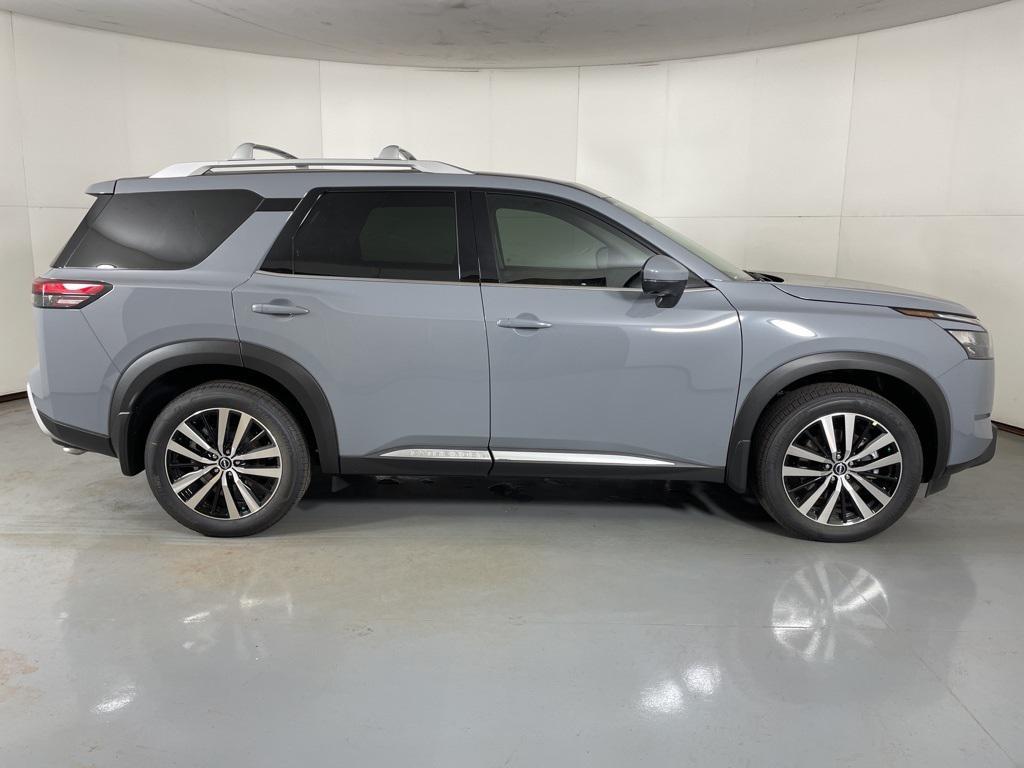 new 2025 Nissan Pathfinder car, priced at $42,978