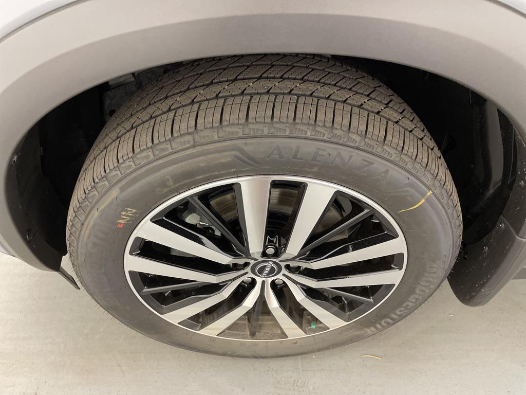 new 2025 Nissan Pathfinder car, priced at $42,978