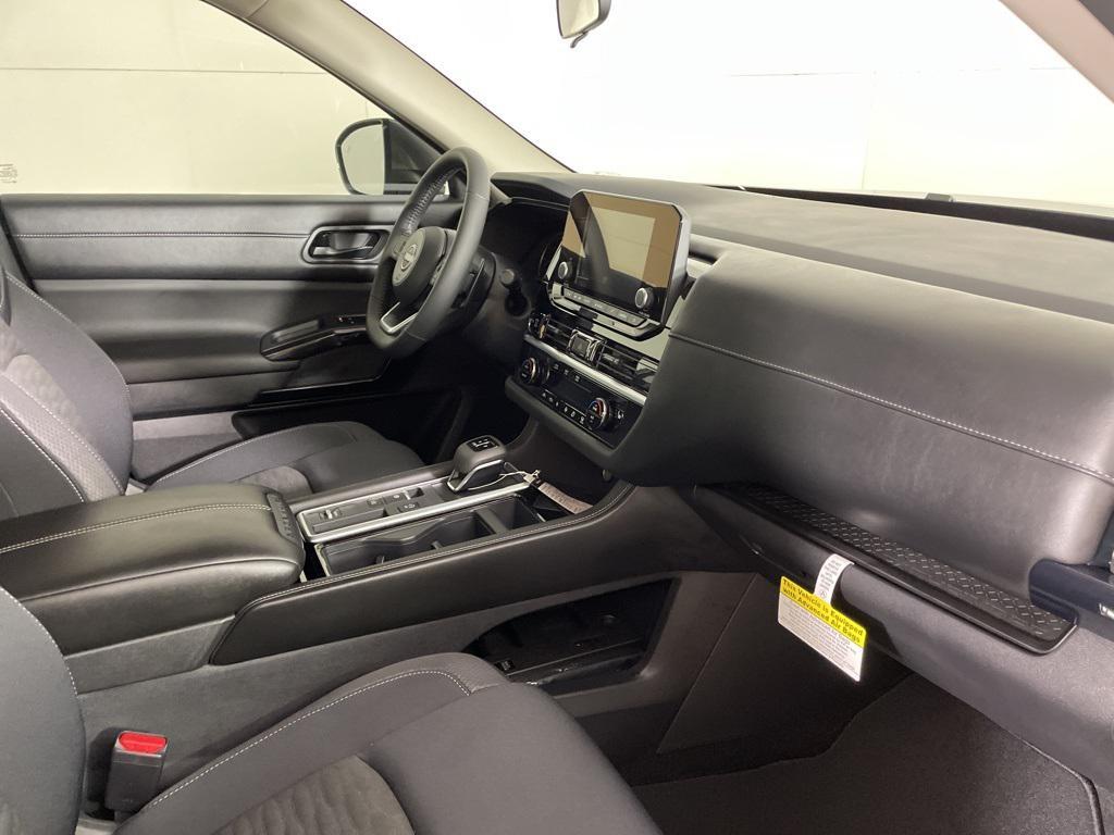 new 2025 Nissan Pathfinder car, priced at $33,469