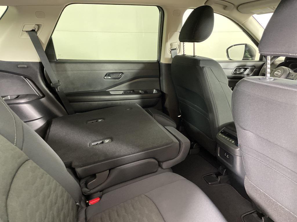 new 2025 Nissan Pathfinder car, priced at $33,469