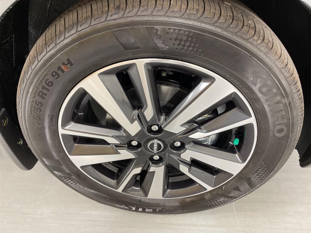 new 2025 Nissan Versa car, priced at $18,290