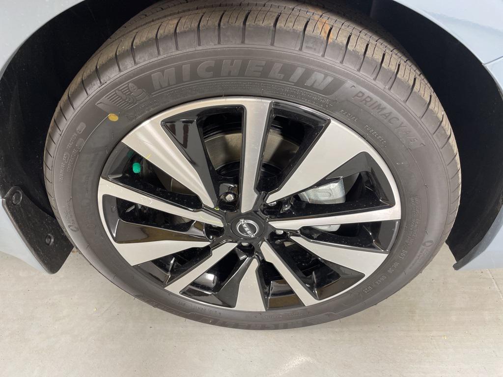 new 2025 Nissan Sentra car, priced at $22,340