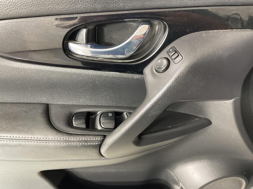 used 2018 Nissan Rogue Sport car, priced at $7,750